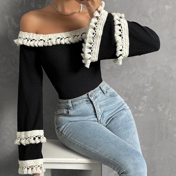 Boho Off Shoulder Tassel Detail Cropped Top - Picture 9 of 11